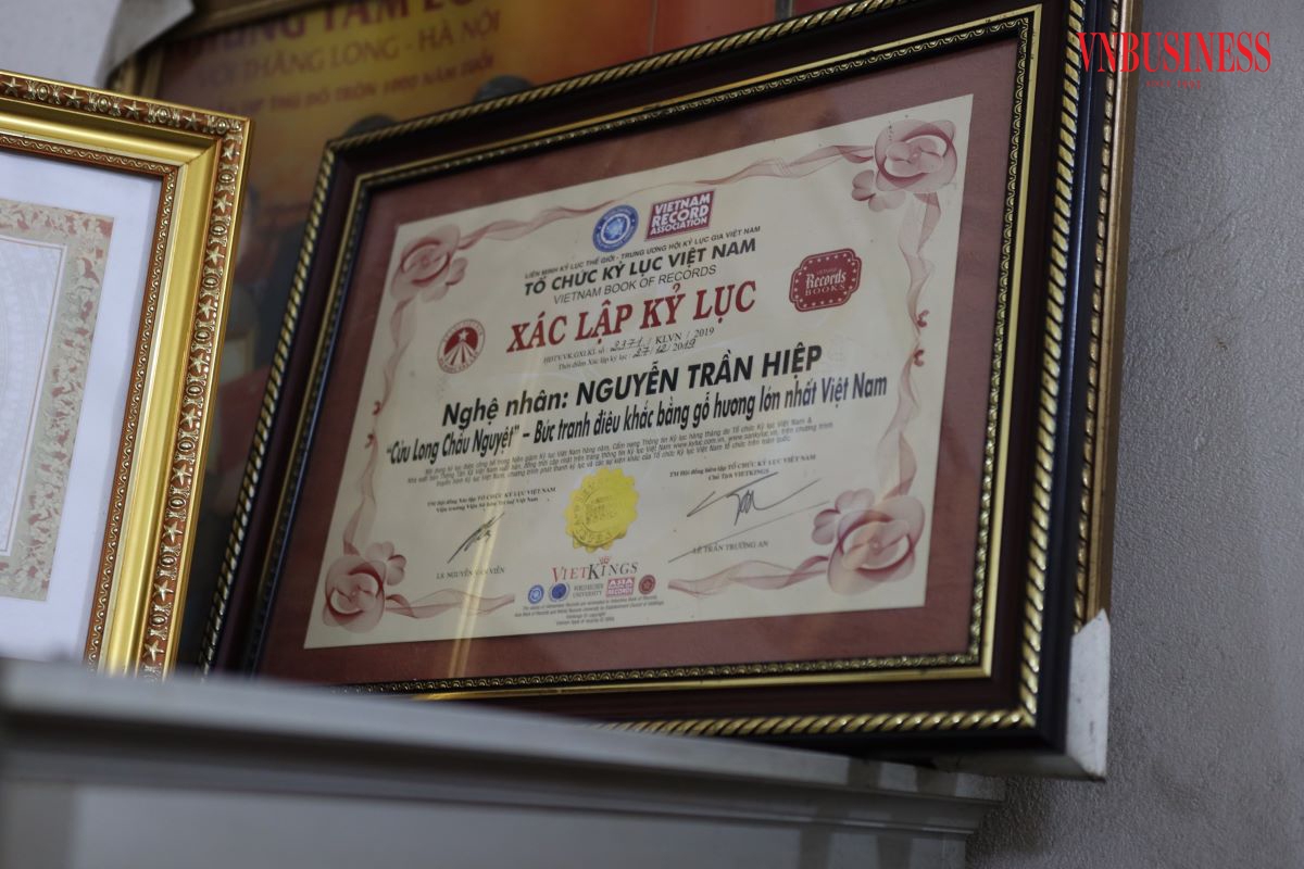 Các sản phẩm của Nghệ nhân Nguyễn Trần Hiệp và HTX được giới chuyên môn đánh giá cao, từng nhận được nhiều giải thưởng cấp trung ương.