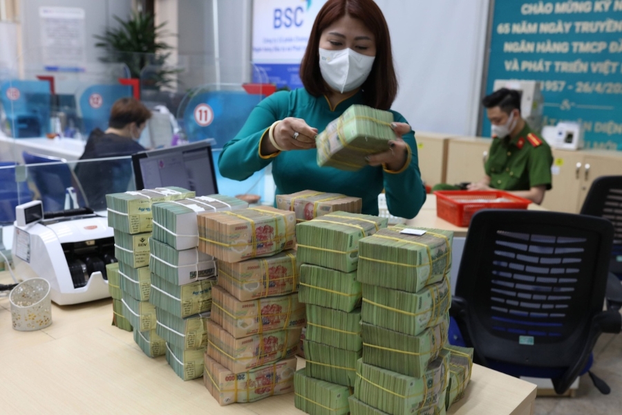 Ngân hàng cho biết có những doanh nghiệp đang được vay với lãi suất thấp hơn lãi suất huy động.