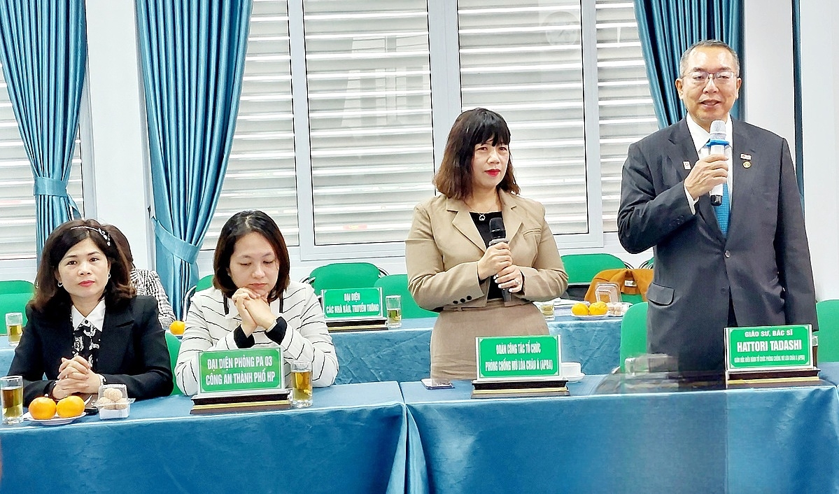 Giáo sư Hattori Tadashi cho biết, thời gian tới sẽ tiếp tục hỗ trợ BV Mắt Hải Phòng.