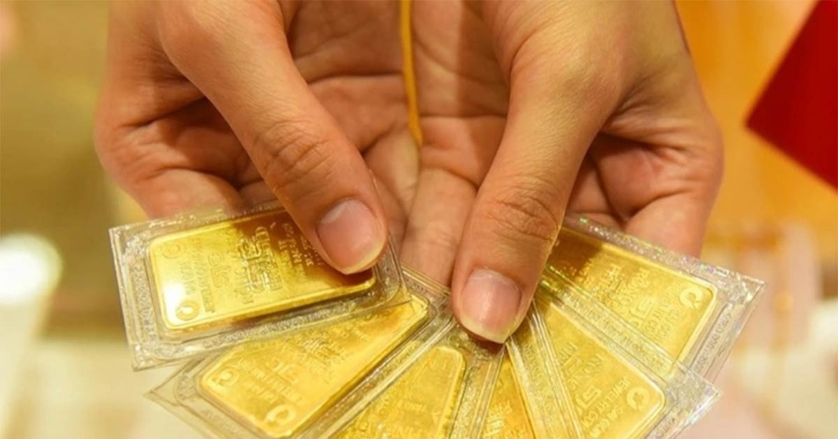 Vàng miếng SJC tiếp tục giảm từ 100.000 - 200.000 đồng/lượng.