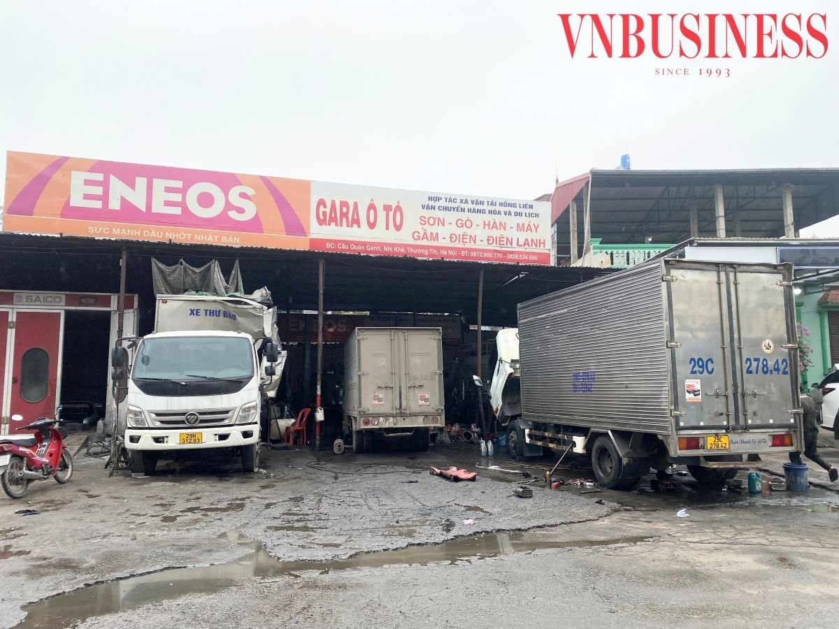 HTX Vận tải Hồng Liên không chỉ tuân thủ nghiêm ngặt các quy định về an toàn giao thông mà còn đầu tư mạnh mẽ vào việc đào tạo và nâng cao nhận thức an toàn cho nhân viên.