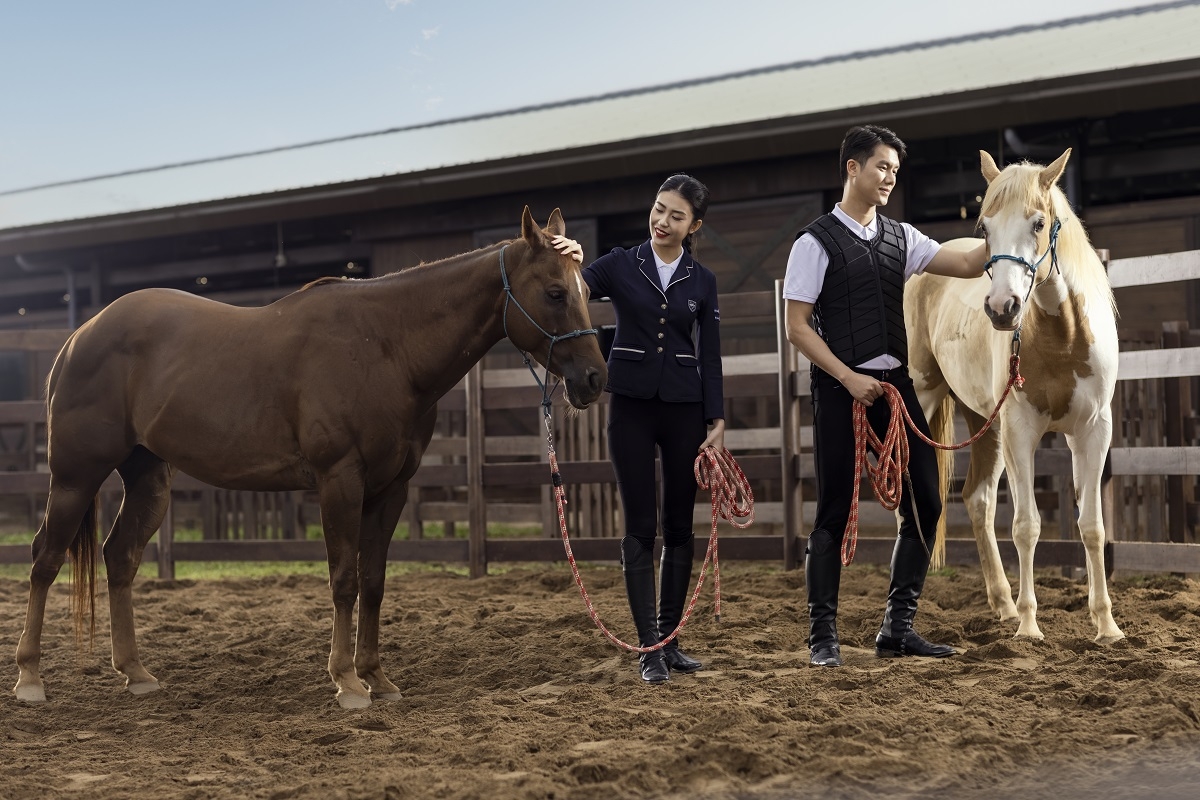 Cư dân Vinhomes Royal Island được tận hưởng trải nghiệm sống độc bản với những tiện ích thượng lưu lần đầu tiên có mặt tại Việt Nam.