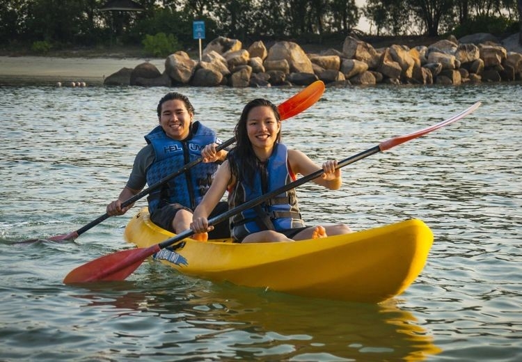 Du lịch trên sông hồ phải đáp ứng nhiều yêu cầu nhằm bảo đảm sự an toàn.