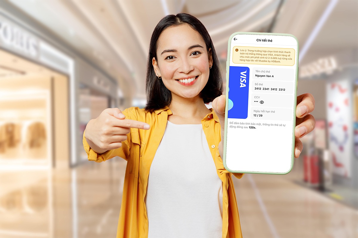 Với thẻ trả góp Muadee, người dùng có thể trả góp online bằng cách chọn phương thức Visa và nhập số thẻ trả góp Muadee, hóa đơn sẽ được chuyển đổi trả góp 3 tháng trên ứng dụng Muadee.