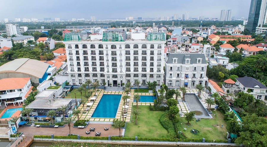 Dự án khách sạn Mia Saigon với quy mô 8 tầng và 54 phòng nghỉ, hoàn thành và đi vào hoạt động nhiều năm nay, tuy nhiên công trình này vẫn đang tồn tại nhiều vi phạm về xây dựng…