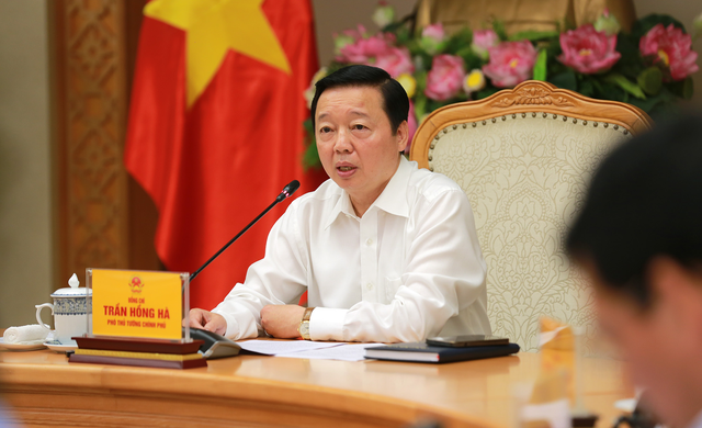 Phó Thủ tướng Trần Hồng Hà chủ trì cuộc họp.