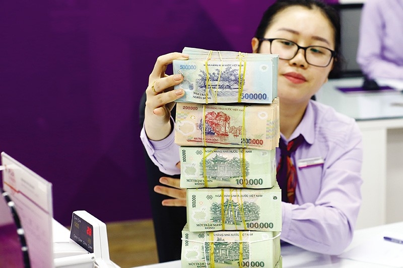 Nhiều chuyên gia cho rằng lãi suất huy động đã chạm đáy và bắt đầu đi lên.