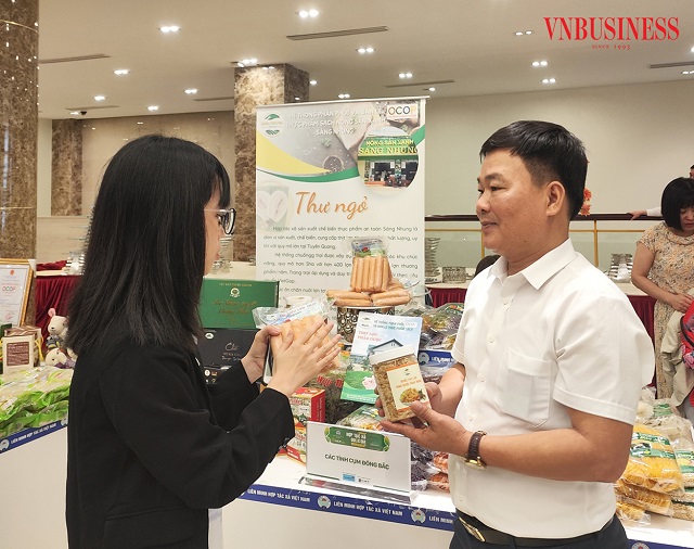 Hệ thống Nông sản xanh Sáng Nhung của HTX là điểm đến quen thuộc của nhiều người dân tại Tuyên Quang nhờ tiêu chí chất lượng và an toàn thực phẩm.