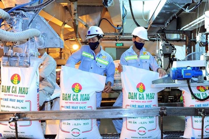 Đề xuất đưa phân bón vào đối tượng chịu thuế GTGT là rất cần thiết, giúp các sản phẩm phân bón nội tăng sức cạnh tranh với phân bón nhập khẩu.