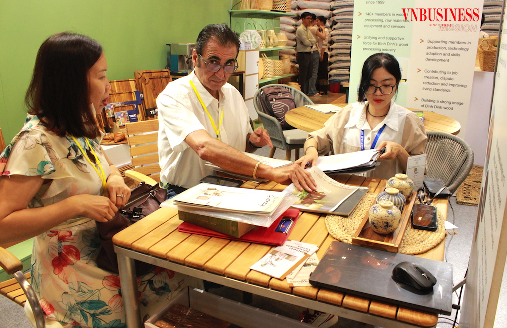 Để chinh phục những nhà thu mua quốc tế đòi hỏi các nhà cung ứng của Việt Nam khi tiếp cận cần thật sự chuyên nghiệp.