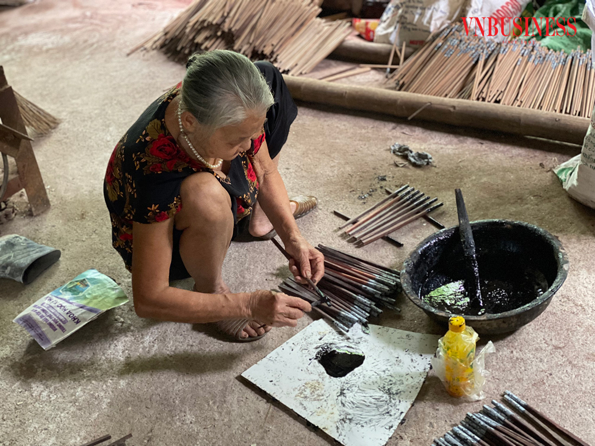 HTX tạo công ăn việc làm ổn định cho 5 lao động thường xuyên và hàng chục lao động thời vụ, với mức thu nhập khoảng 7 triệu đồng/người/tháng.