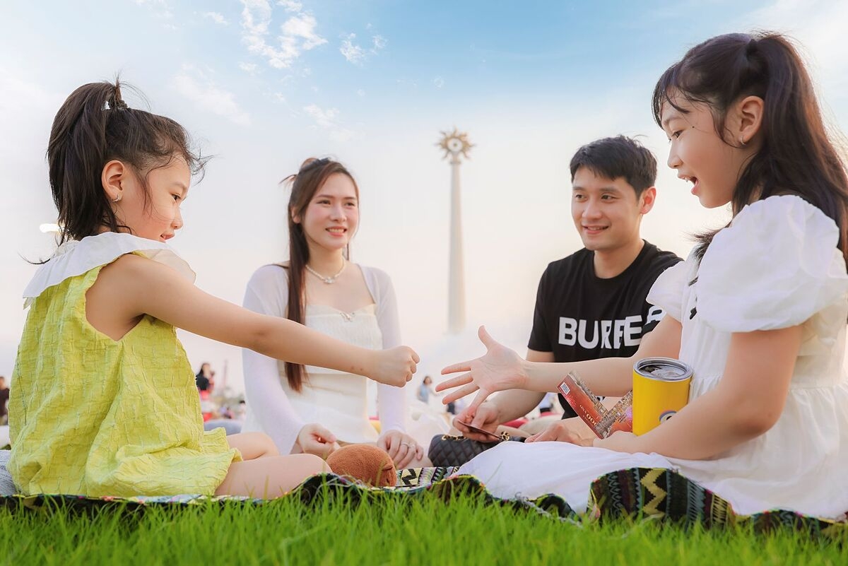 K-Town và Royal Square đều đã khai trương kỹ thuật từ tháng 4 vừa qua.