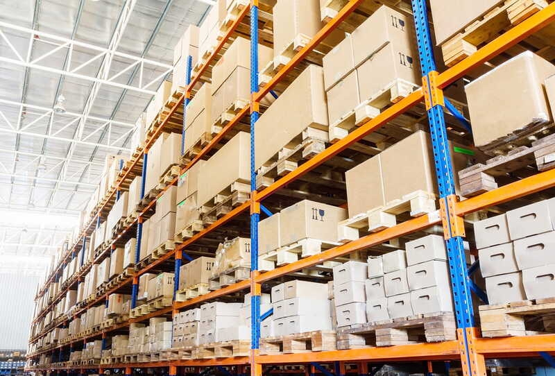 Hàng Trung Quốc ồ ạt vào Việt Nam nhờ các kho hàng, trung tâm thương mại điện tử của nước này được phát triển gần biên giới Việt Nam.