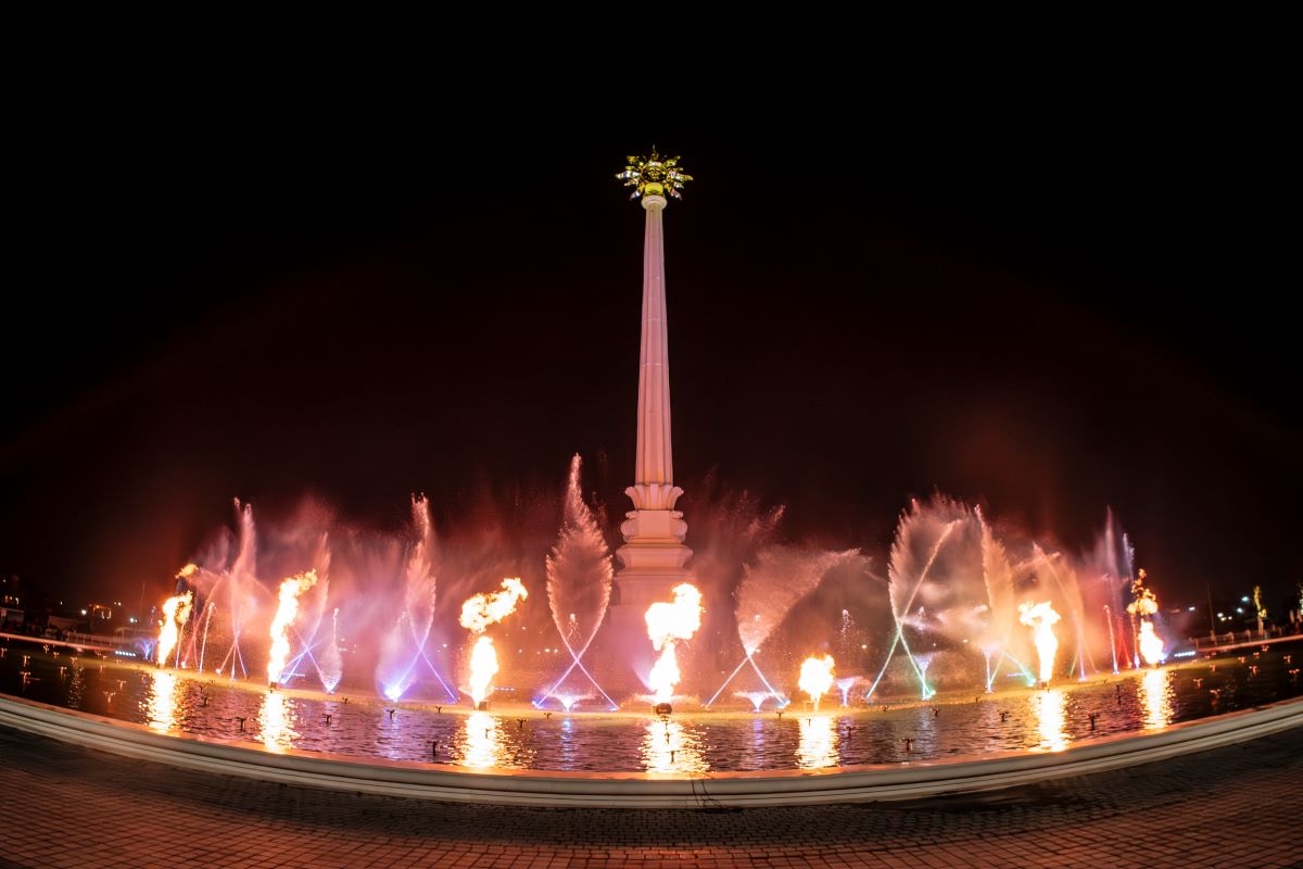 Cảnh quan đặc sắc, trải nghiệm độc đáo như “thỏi nam châm” thu hút du khách đến với Vinhomes Royal Island.