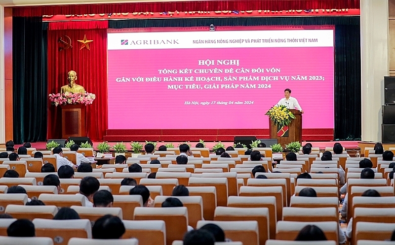 Toàn cảnh hội nghị.