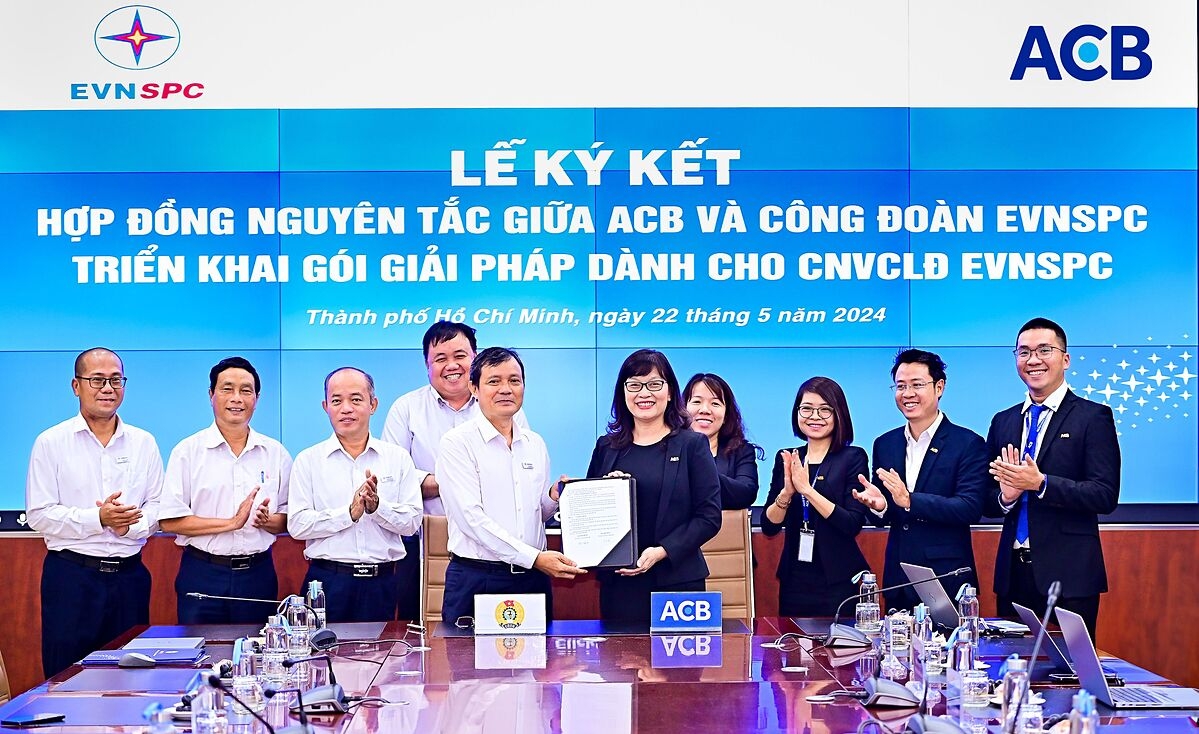 Lễ ký kết hợp đồng nguyên tắc giữa ACB và công đoàn EVNSPC triển khai gói giải pháp dành cho CNVCLĐ EVNSPC.