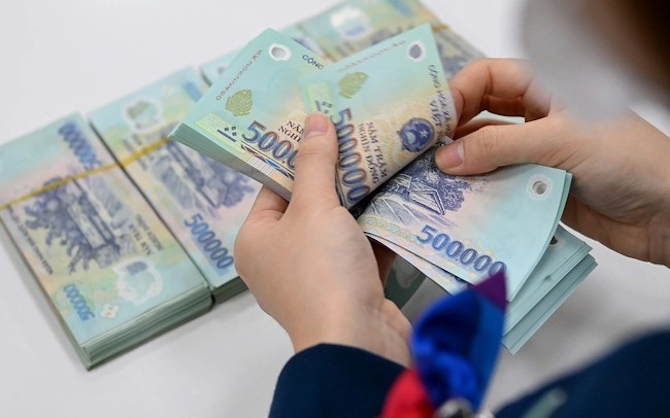 Lương viên chức giáo dục và y tế sẽ cao hơn so với mặt bằng chung của đội ngũ công chức và viên chức khác.