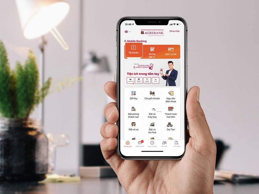Từ đầu tháng 6 đến nay, nhiều ngân hàng đã thay đổi chính sách thu phí thông báo biến động số dư qua tin nhắn điện thoại.