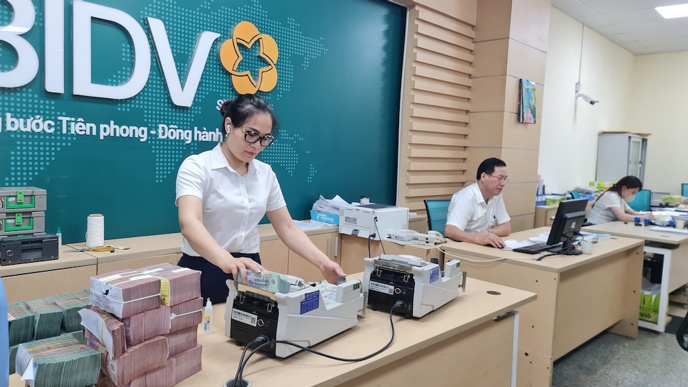 BIDV đang rao bán hàng loạt tài sản bảo đảm để thu hồi nợ.