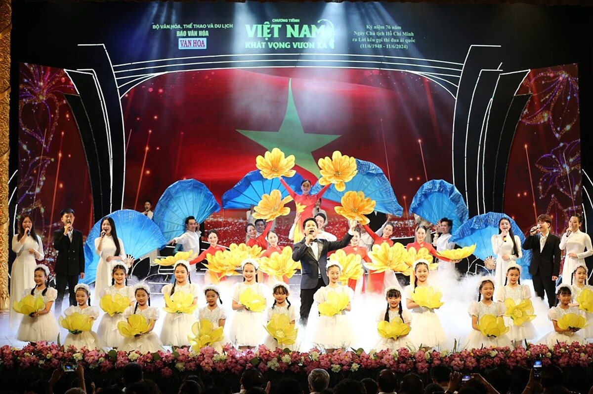 Các tiết mục nghệ thuật trong chương trình.