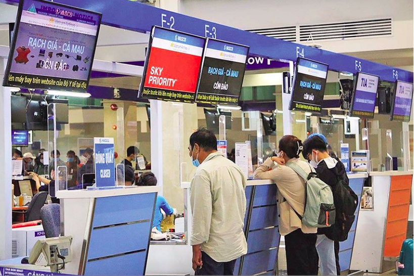 Giá vé máy bay giảm l