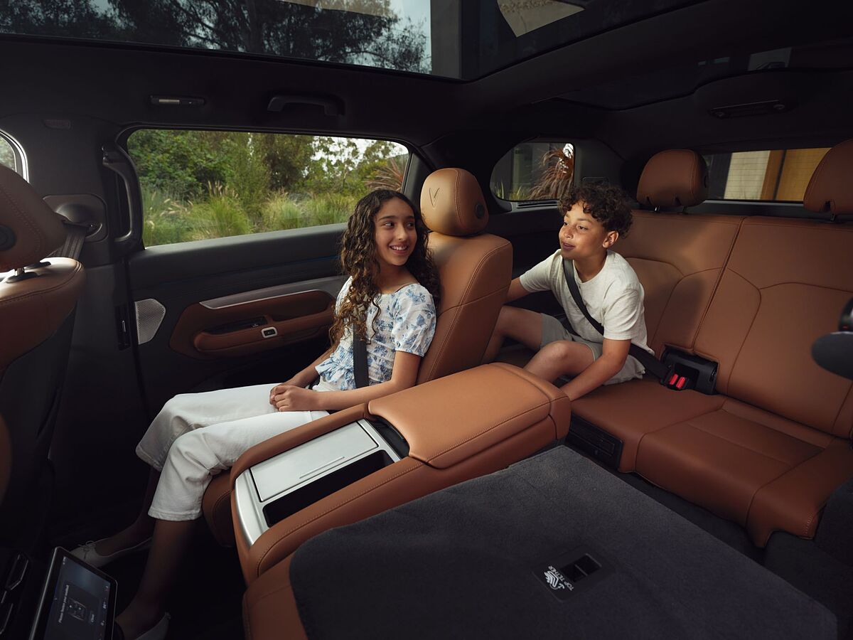 VinFast mang đến những trải nghiệm đặc quyền dành cho chủ xe VF 9 và gia đình.