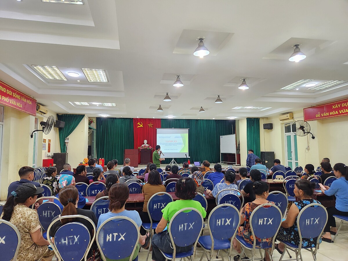 Với sự tham gia của gần 500 học viên là người lao động, ban giám đốc, ban kiểm soát, v.v... đến từ các đơn vị, địa phương.