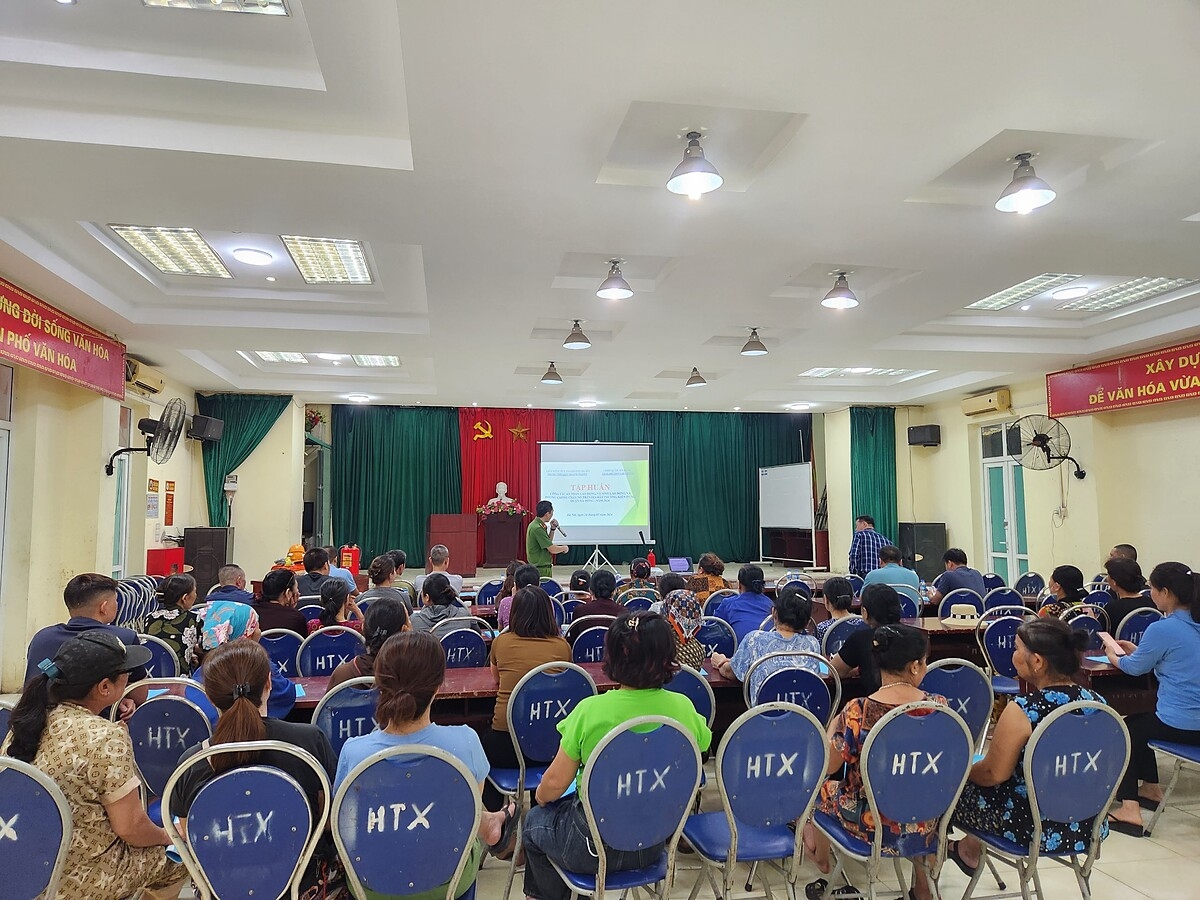 Với sự tham gia của gần 500 học viên là người lao động, ban giám đốc, ban kiểm soát, v.v... đến từ các đơn vị, địa phương.