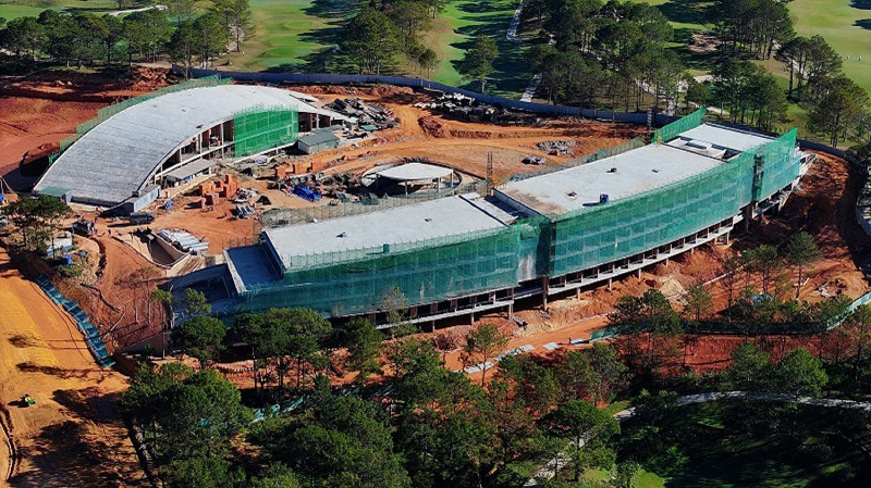 Công trình tòa nhà câu lạc bộ golf Đồi Cù Đà Lạt.