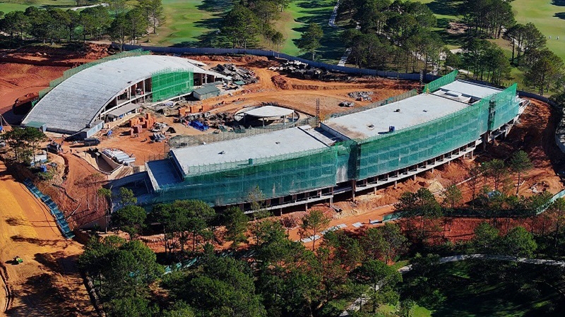 Công trình tòa nhà câu lạc bộ golf Đồi Cù Đà Lạt.