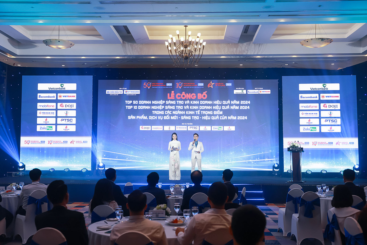 Toàn cảnh sự kiện.