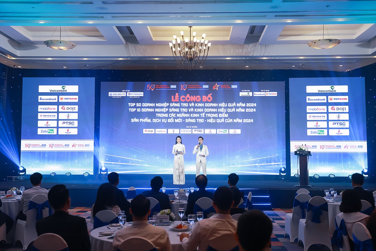 Toàn cảnh sự kiện.