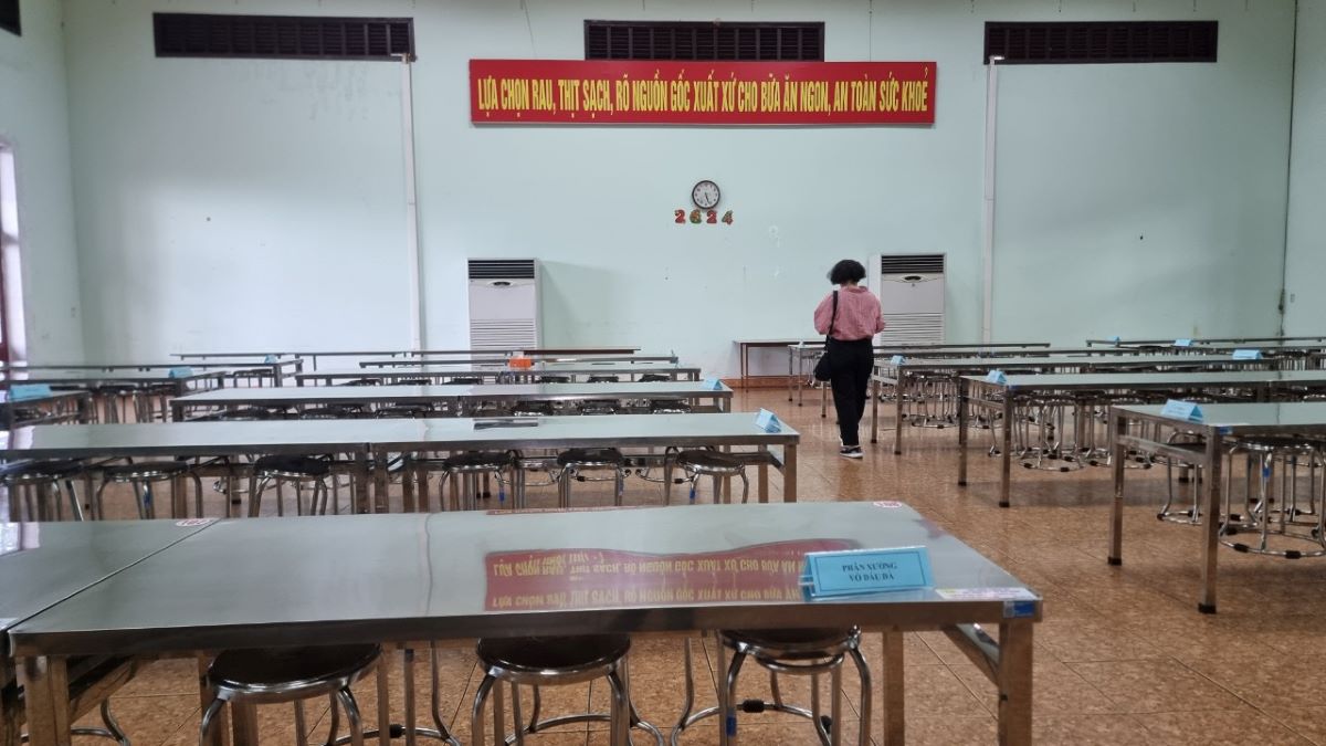 Bếp ăn và nhà ăn đạt tiêu chuẩn bếp ăn tập thể của bạn hàng chiến lược Hà Lan.