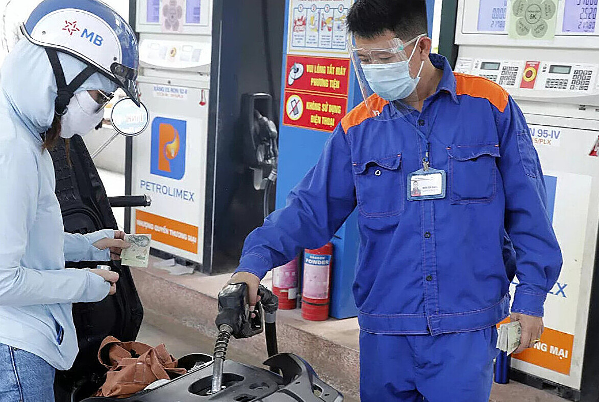 Điều hành giá xăng dầu từ 15h chiều 4-7.