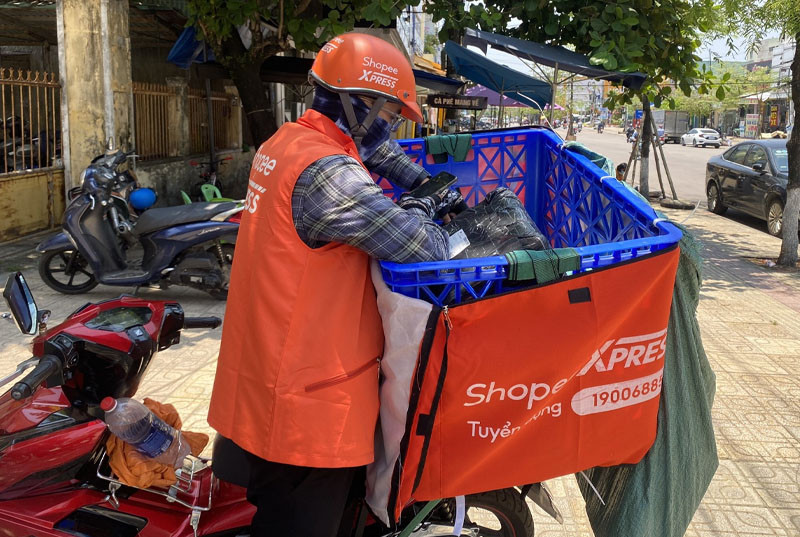 Nền tảng Shopee dẫn đầu chiếm 67,9% thị phần doanh thu trên sàn thương mại điện tử.