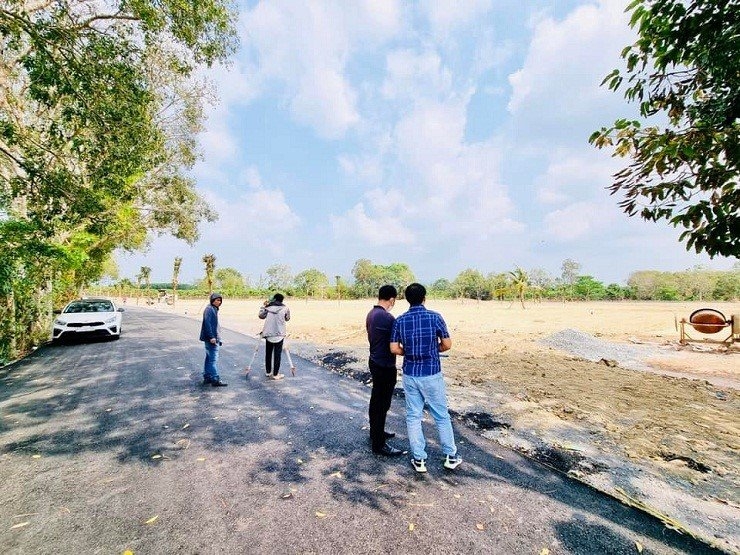 Khoảng trên 253.000 giao dịch thành công trong 6 tháng đầu năm, bằng 110,26% so với 6 tháng cuối năm 2023. Lượng giao dịch chủ yếu tập trung vào phân khúc đất nền..