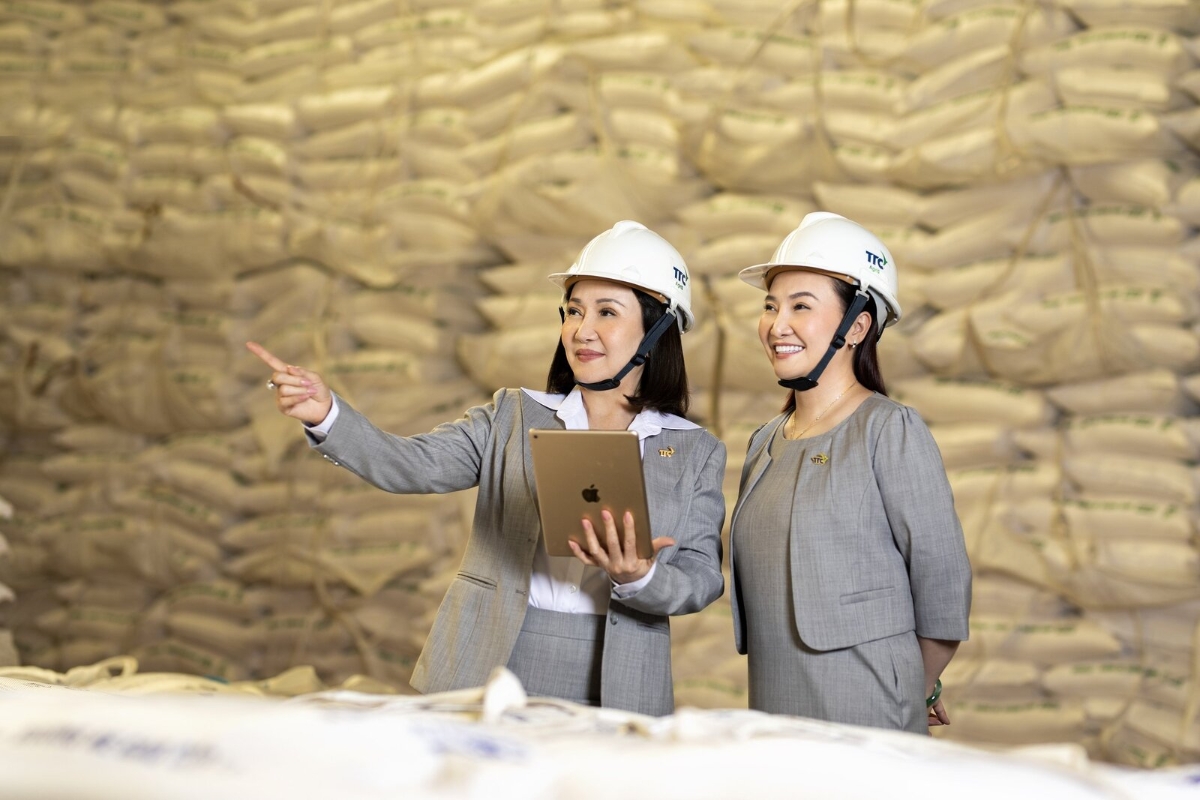 Bước chuyển giao quyền điều hành tại TTC AgriS đã được bà Huỳnh Bích Ngọc chuẩn bị từ rất sớm.