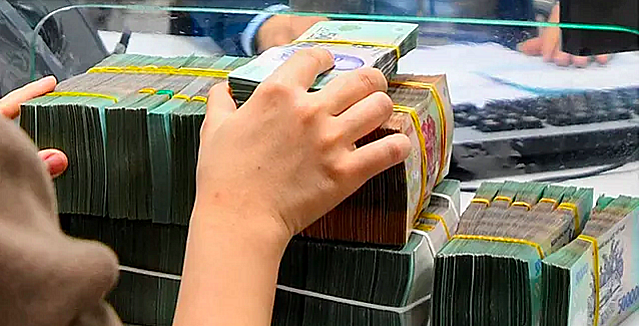 Nhu cầu vốn của khách hàng cá nhân tăng chậm hơn doanh nghiệp, kể cả với tín dụng mua nhà.