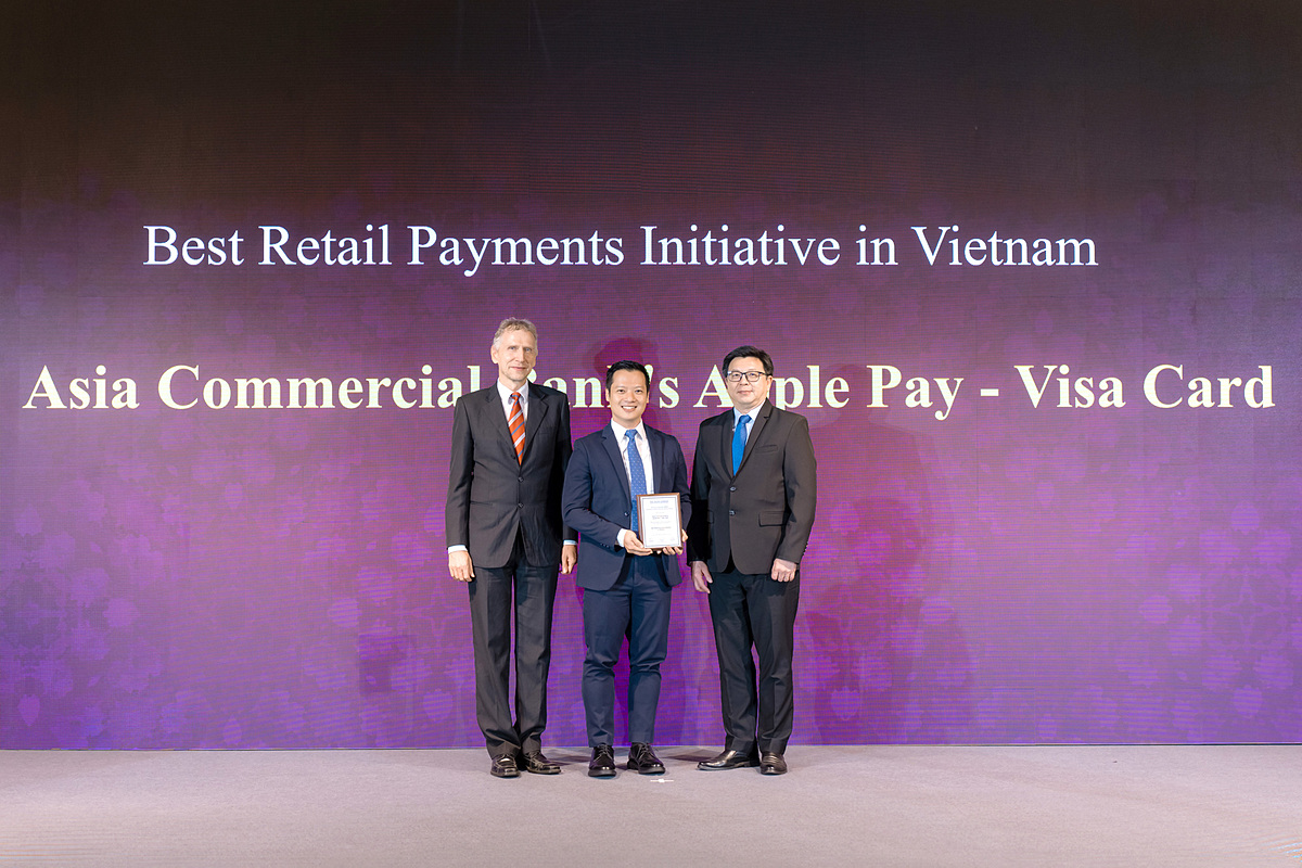 Ngân hàng TMCP Á Châu &lpar;ACB&rpar; đã vinh dự nhận giải thưởng danh giá Ngân hàng ứng dụng công nghệ thanh toán Apple Pay tốt nhất &lpar;Visa card&rpar;.