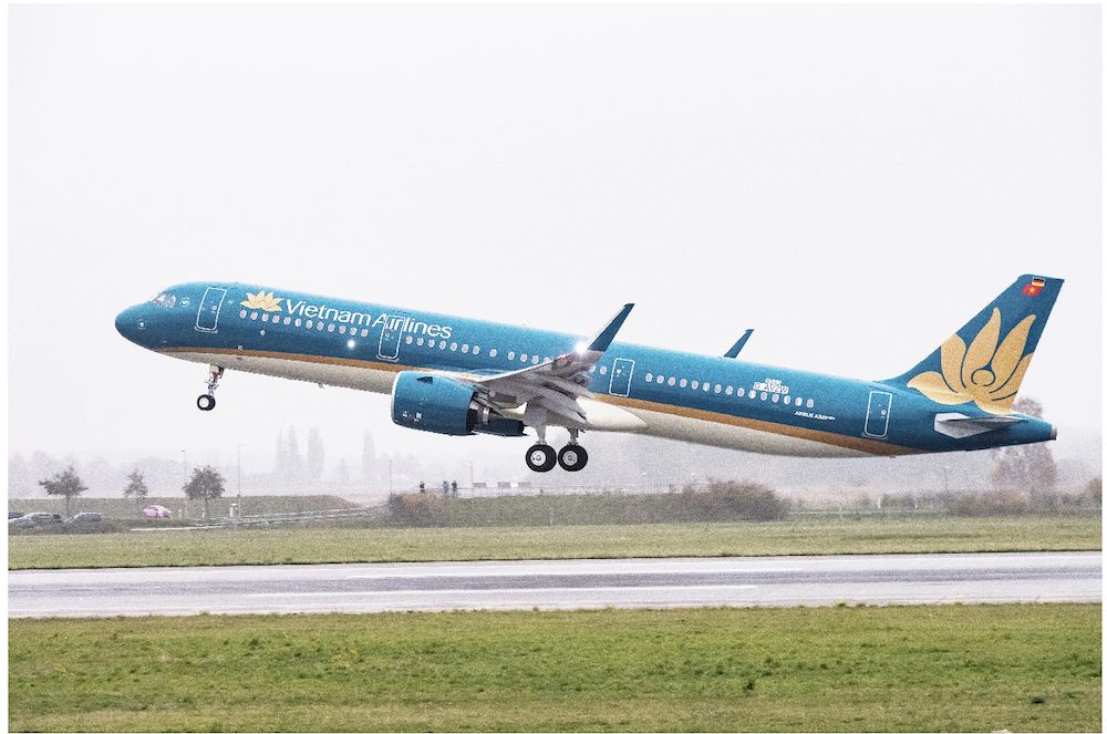 Trong 6 tháng đầu năm, Vietnam Airlines đã vận chuyển gần 11,3 triệu khách, tăng xấp xỉ 11% so với cùng kỳ năm trước.
