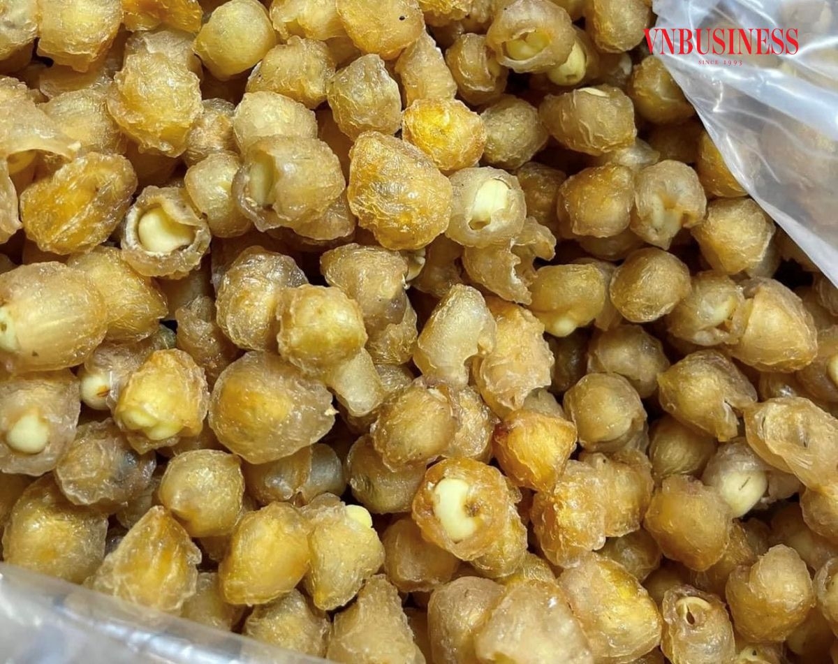 Tận dụng nguồn nguyên liệu có sẵn, HTX đẩy mạnh thêm một số sản phẩm: long nhãn, nhãn quả sấy,...