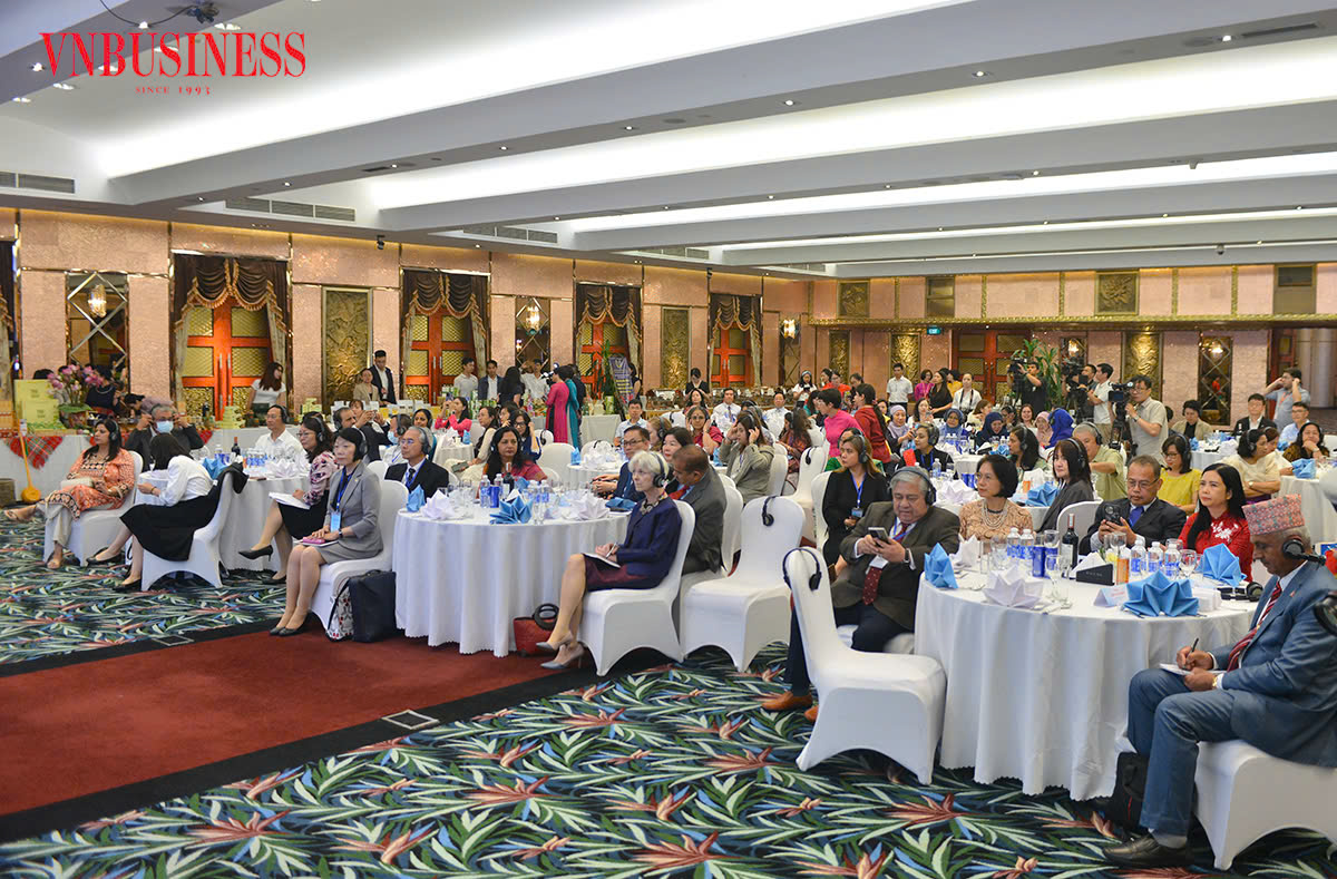 Hội nghị thượng đỉnh nữ lãnh đạo HTX khu vực châu Á-Thái Bình Dương thu hút đông đảo quan khách tham gia.