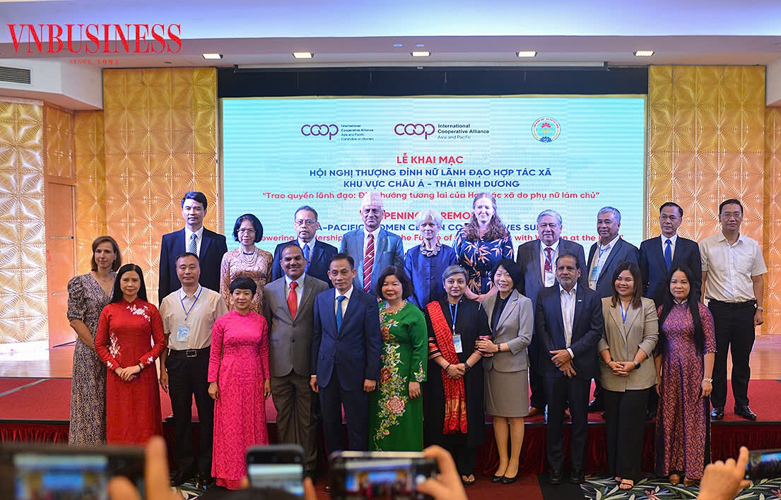 Hội nghị Thượng đỉnh Nữ lãnh đạo HTX khu vực châu Á - Thái Bình Dương với chủ đề “Trao quyền lãnh đạo: Định hướng Tương lai của HTX do Phụ nữ làm chủ” được tổ chức tối 29/7.