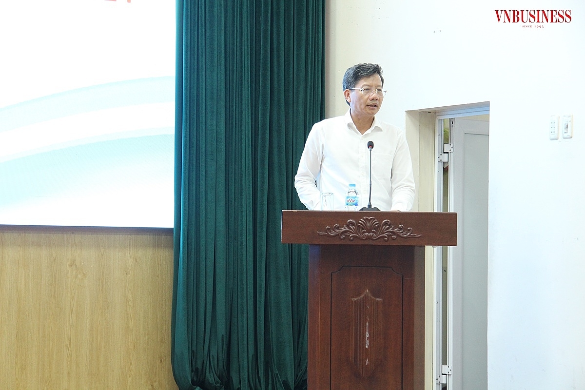 Phó chủ tịch Thường trực UBND TP Hải Phòng phát biểu tại Hội nghị.