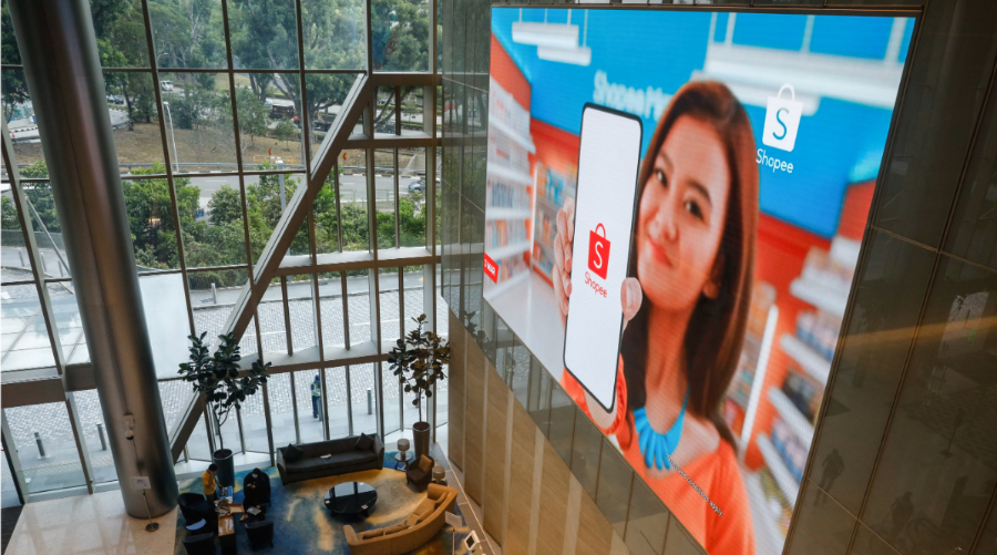 Văn phòng Shopee tại Singapore năm 2021: Nền tảng trực tuyến này đã mang đến cho các nhà xuất khẩu Trung Quốc một cầu nối mới để tiếp cận khách hàng Đông Nam Á đang tìm kiếm những món hời nhất. © Reuters