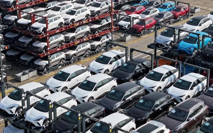 Sự tăng trưởng trong sản lượng ô tô sản xuất trong nước và lượng ô tô nhập khẩu cho thấy thị trường ô tô Việt Nam đang trải qua giai đoạn phát triển tích cực.