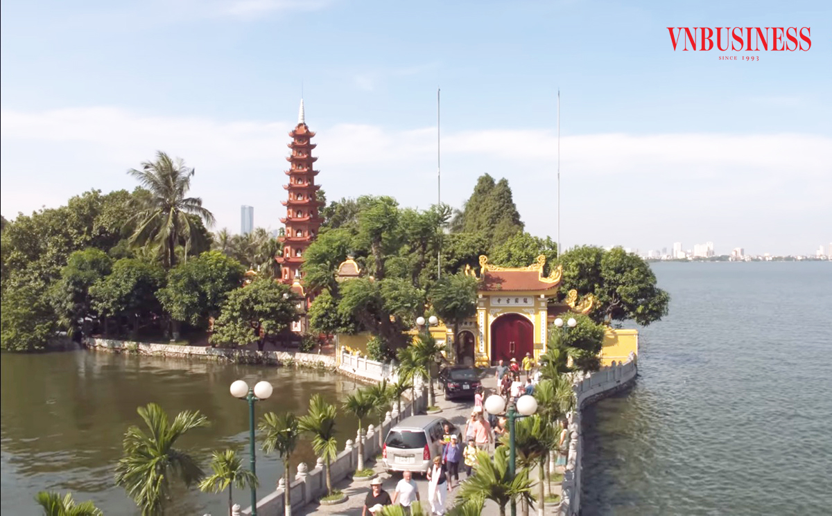 Hà Nội luôn ưu tiên các nguồn lực để phát triển song hành cả kinh tế và văn hóa.