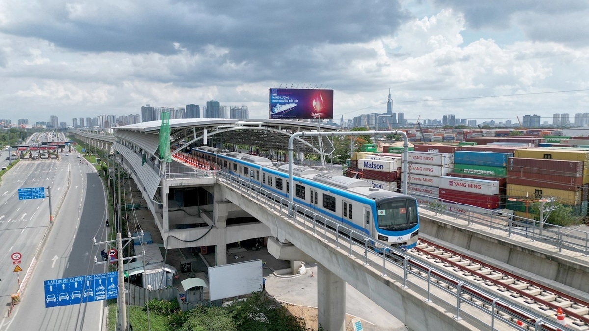 Dự án tuyến đường sắt Metro Bến Thành – Suối Tiên đã hoàn thành hơn 98% khối lượng.