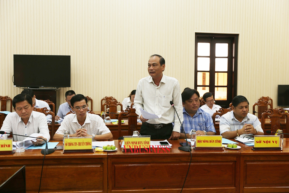 Chủ tịch Liên minh HTX tỉnh Bạc Liêu báo cáo về tình hình phát triển KTTT, HTX tỉnh.