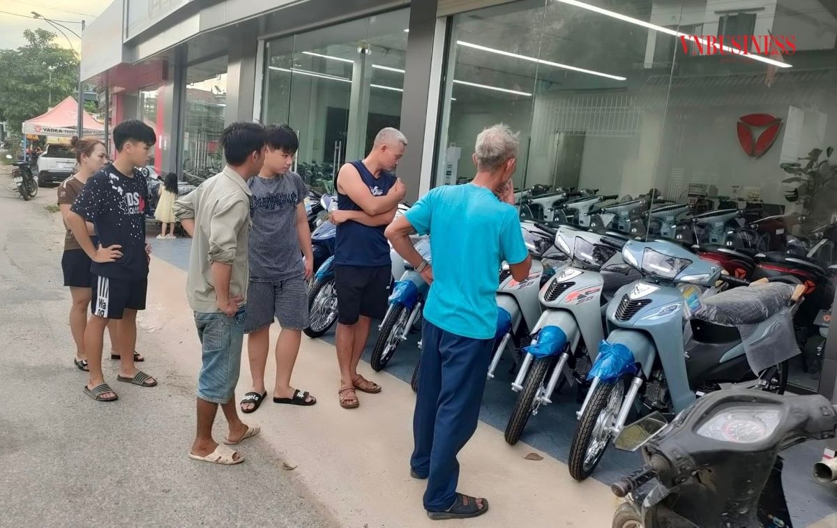 Thị trường xe đạp/máy điện đang trở nên sôi động với sự xuất hiện của nhiều mẫu mã và thương hiệu trước mùa tựu trường.